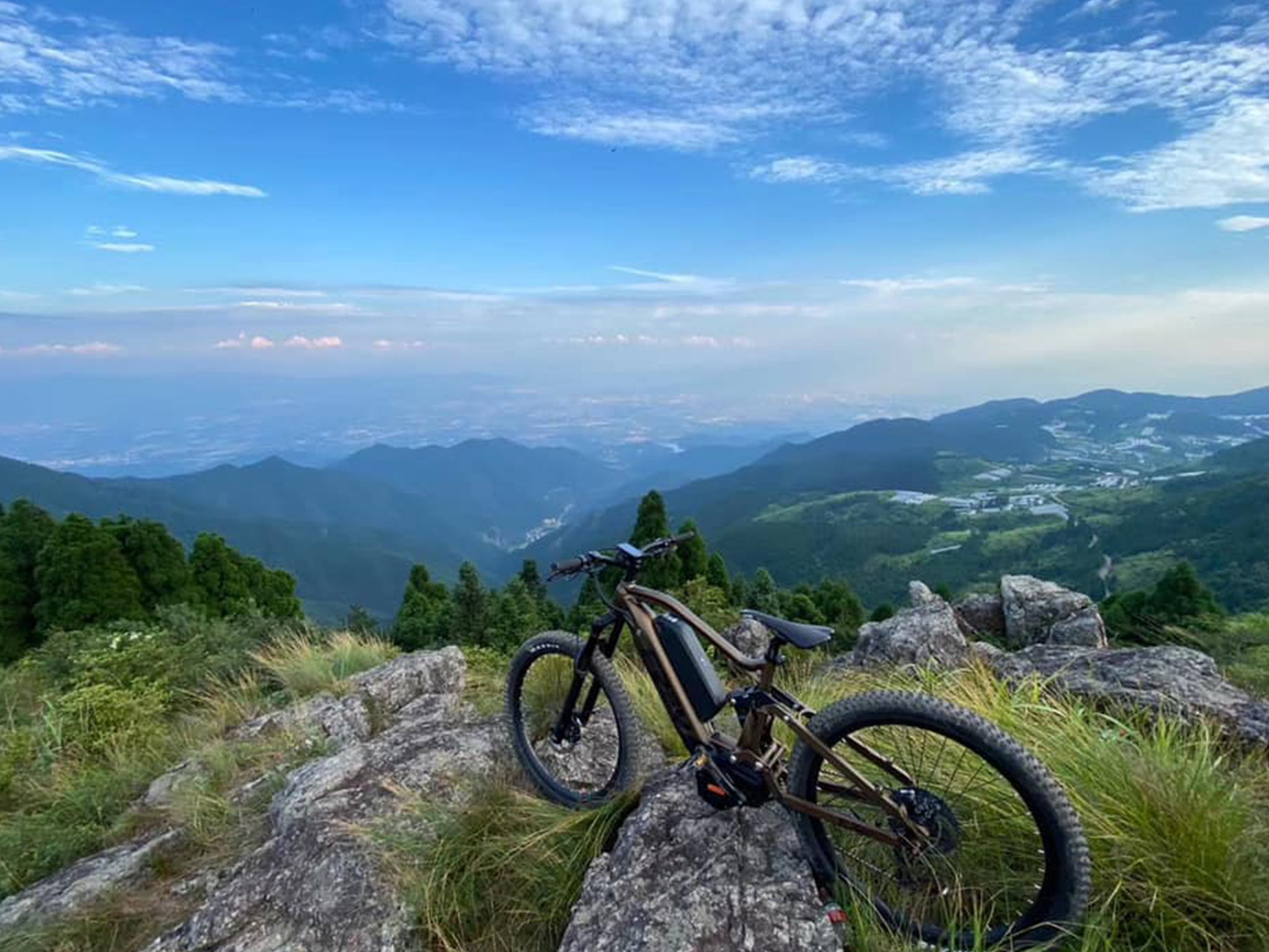 electric mountain bike