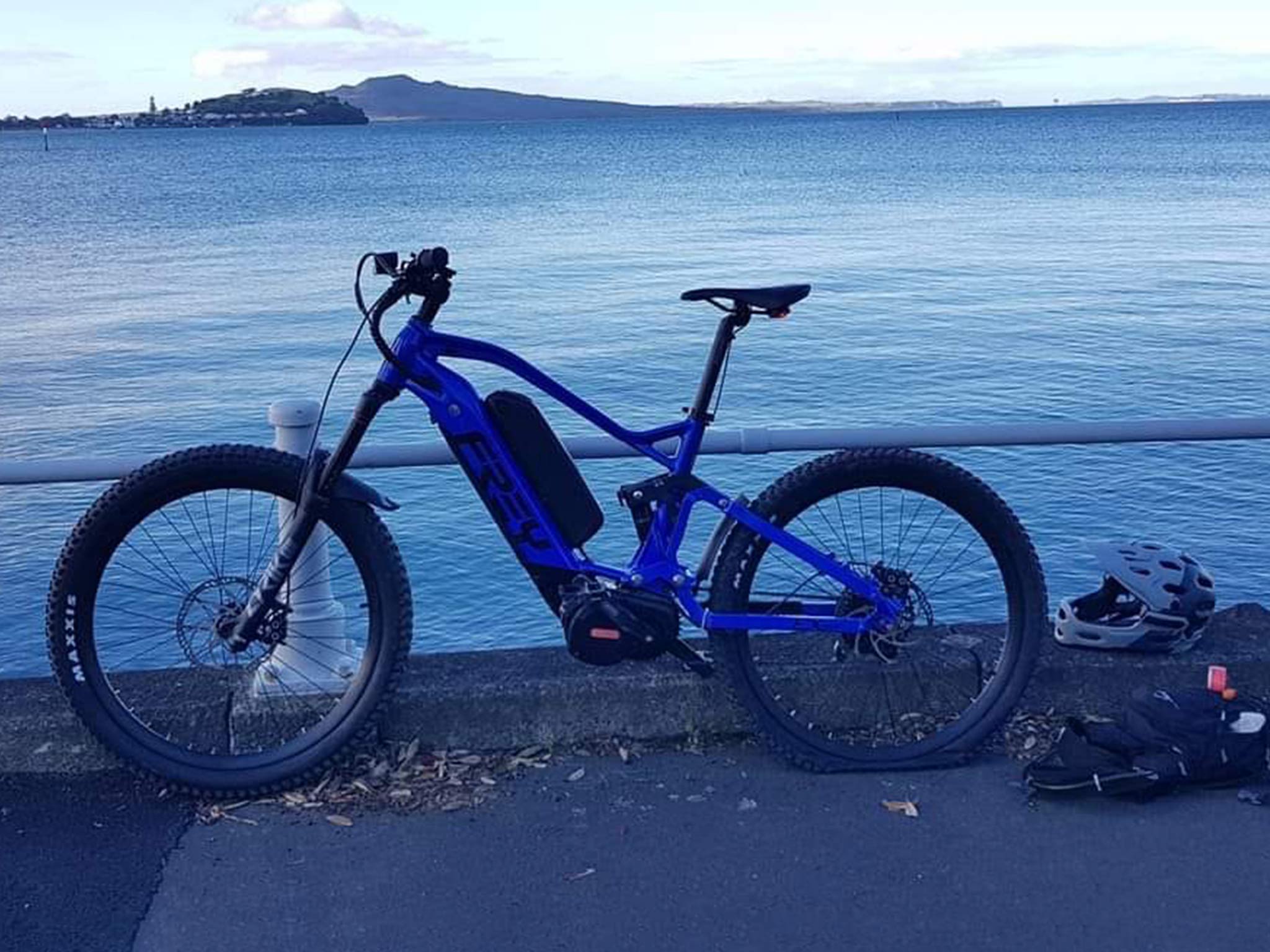 electric mountain bike