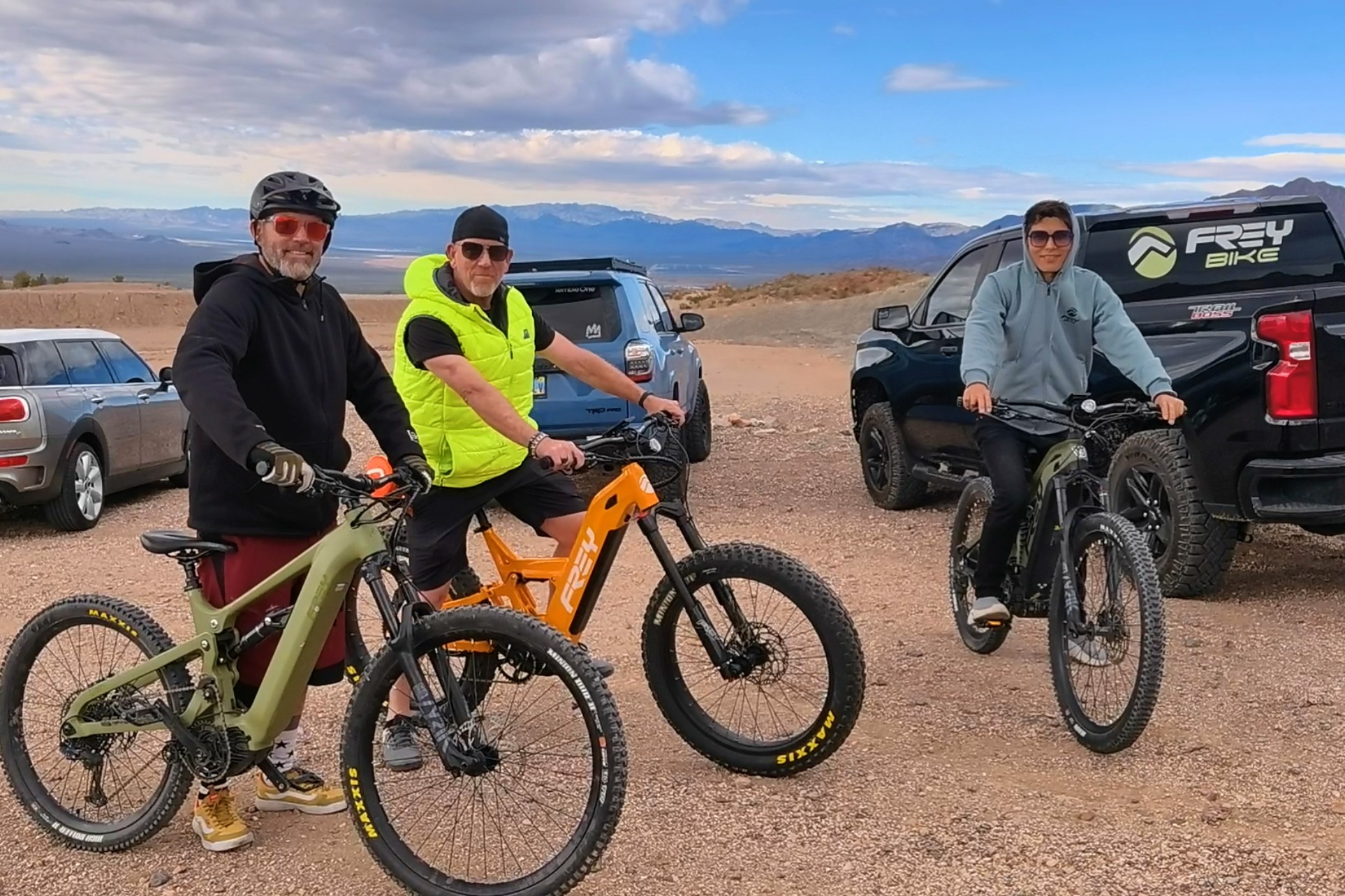 Long-range electric mountain bike